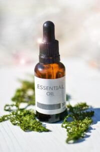 essential oils, bottle, glass-2385087.jpg